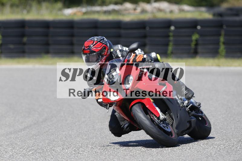 /Archiv-2025/48 25.08.2025 Cornu Master School ADR/blau-bleu/101